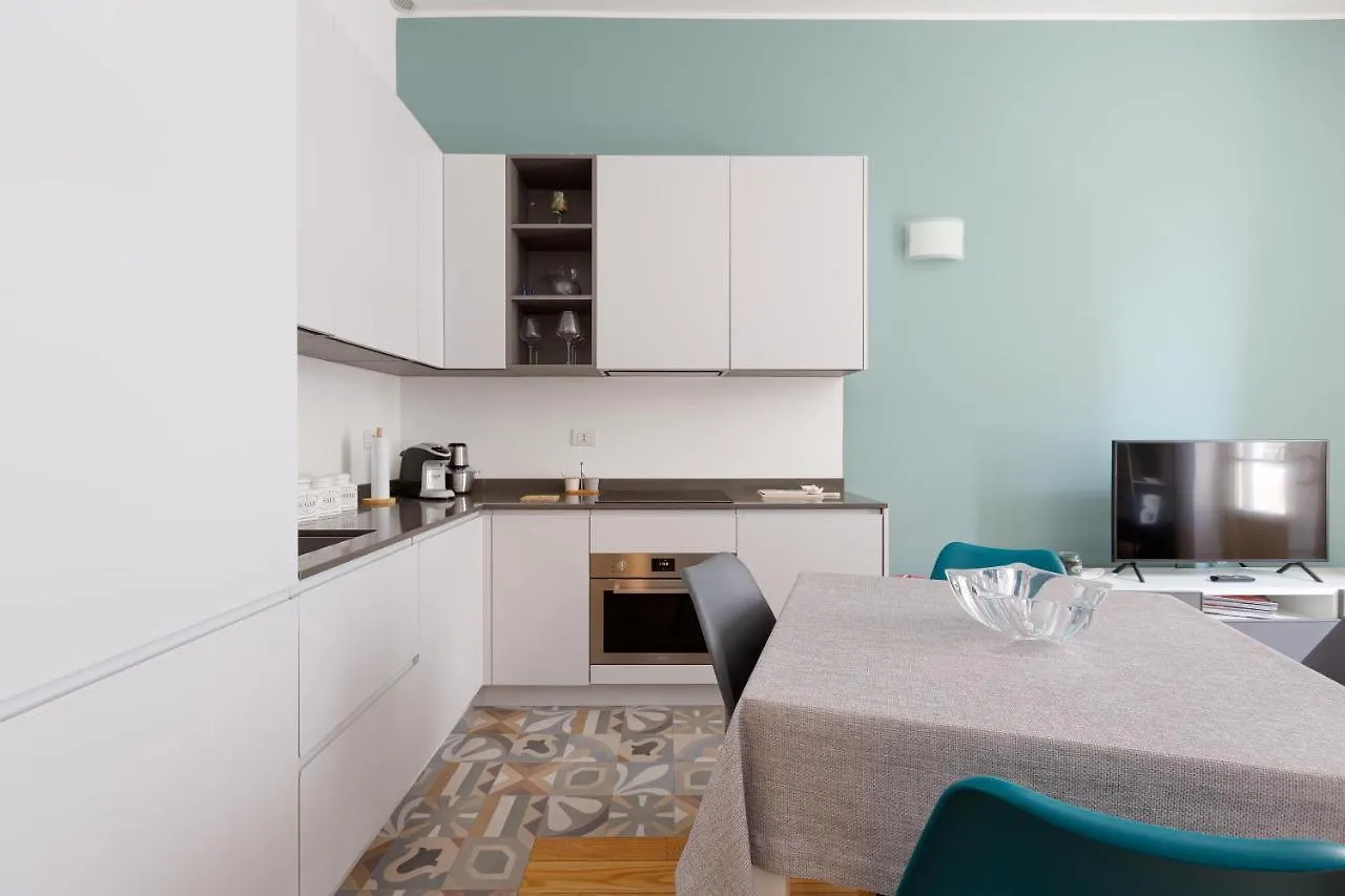Appartamento Con Balcone- Bullona District Milano