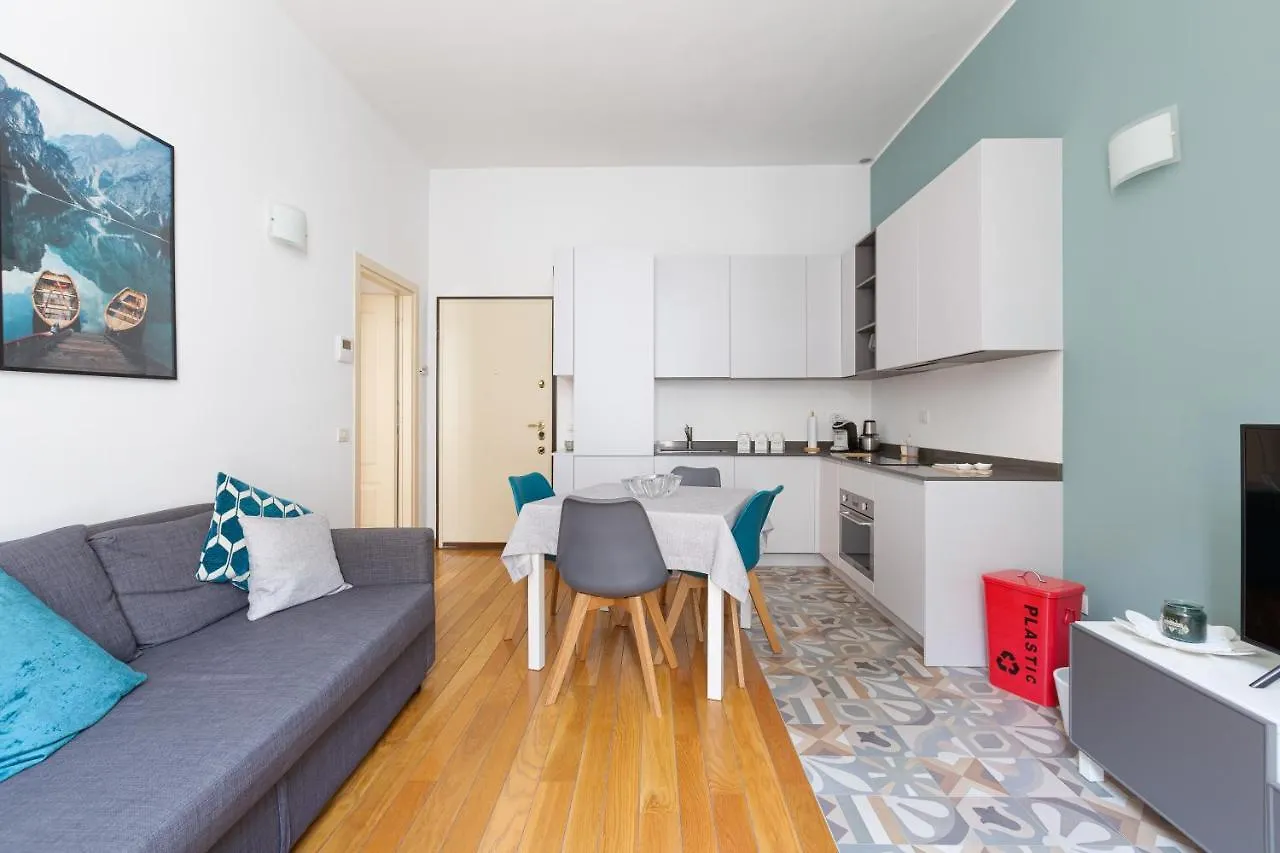 Appartamento Con Balcone- Bullona District Milano