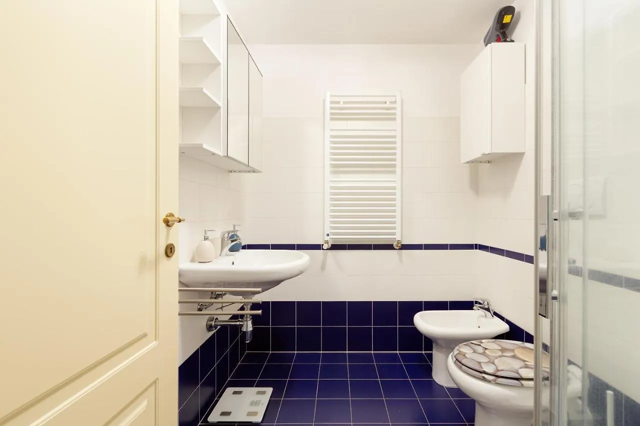 Appartamento Con Balcone- Bullona District Milan