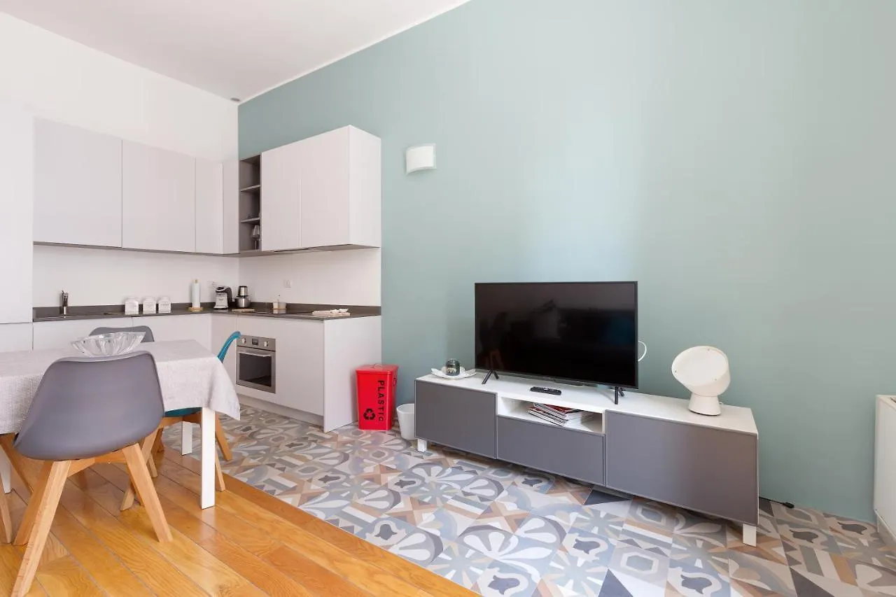 Apartment Appartamento Con Balcone- Bullona District Milan